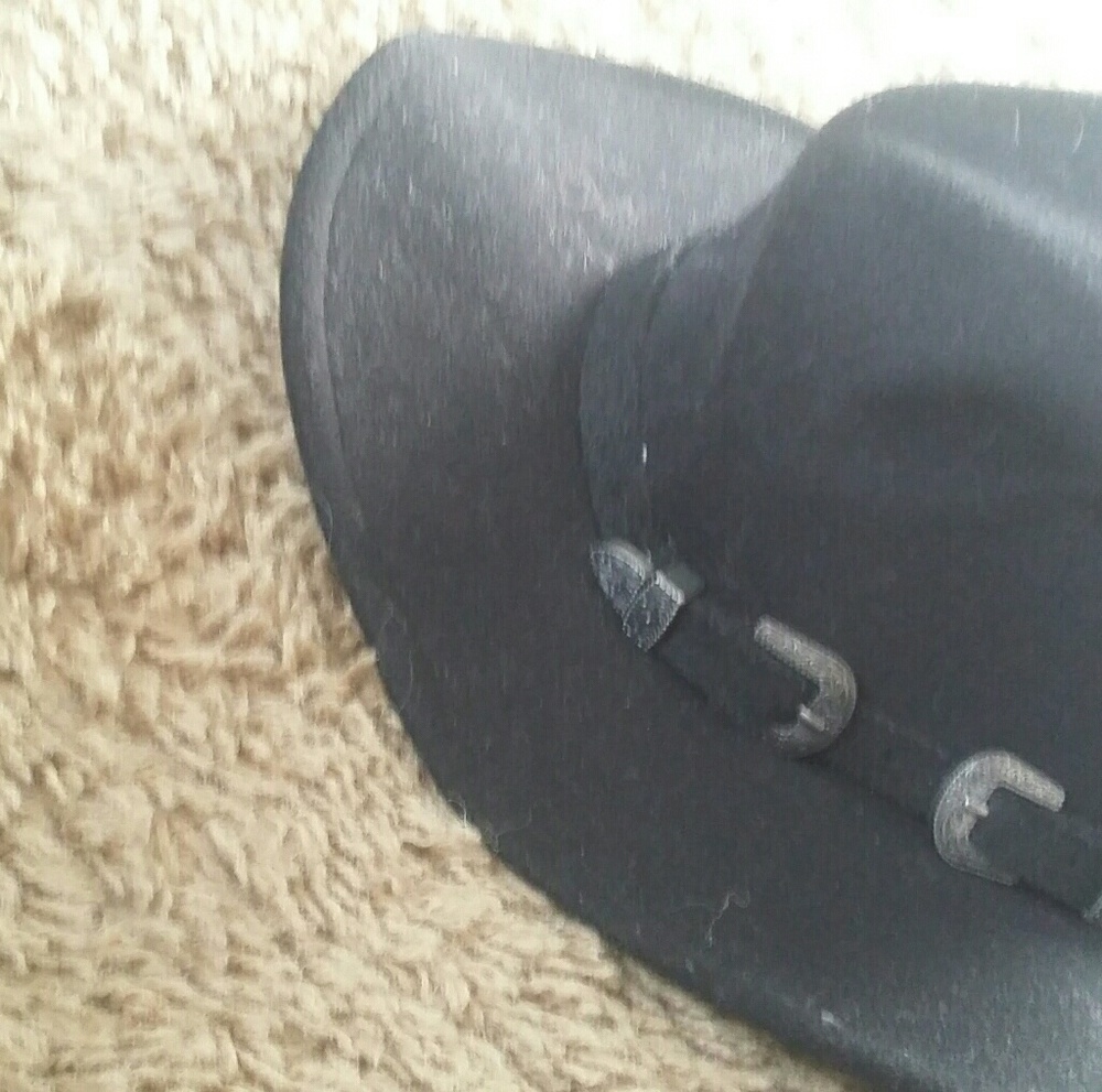 Black fashion hat